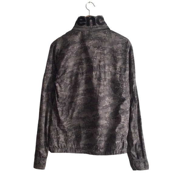 Bench Lightweight Jacket, size M - Picture 2 of 13